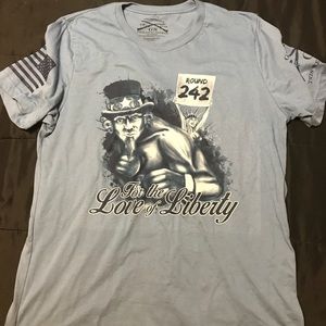 Grunt Style club t shirt men’s LARGE